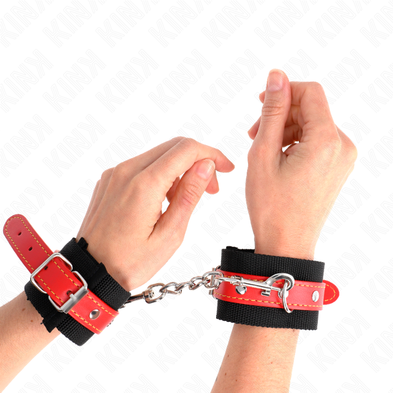 KINK - PUNHOS DE NYLON PRETO COM COURO VERMELHO AJUSTÁVEIS 19-24 CM X 5,5 CM - Image 4